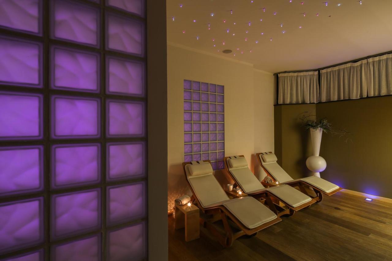 Hotel Roccafiore Wine & 4*